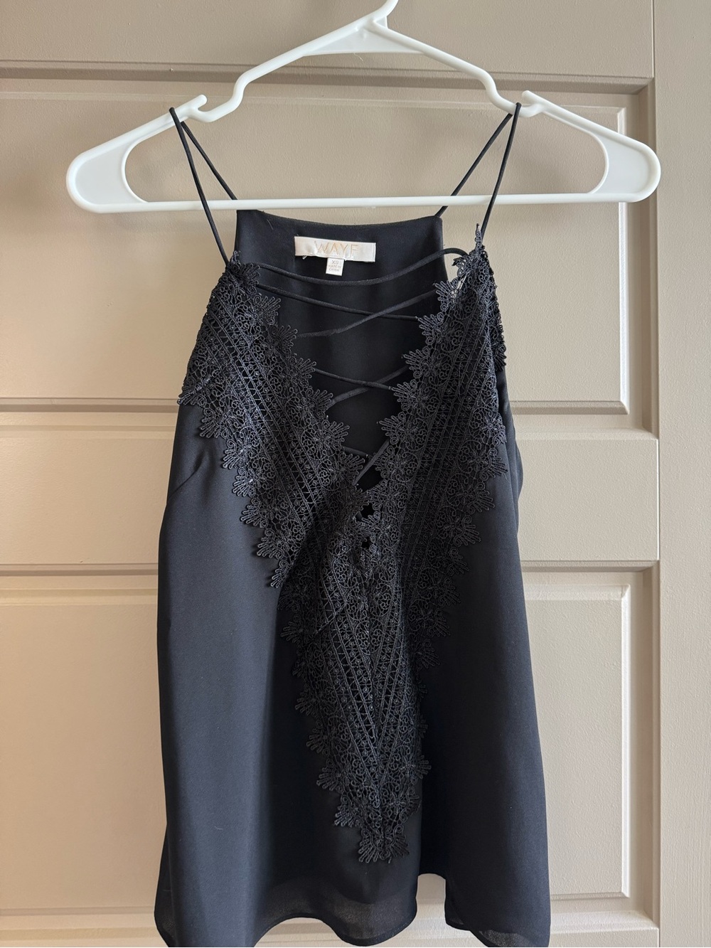 Wayf Black Lace-Trim Sleeveless Cami